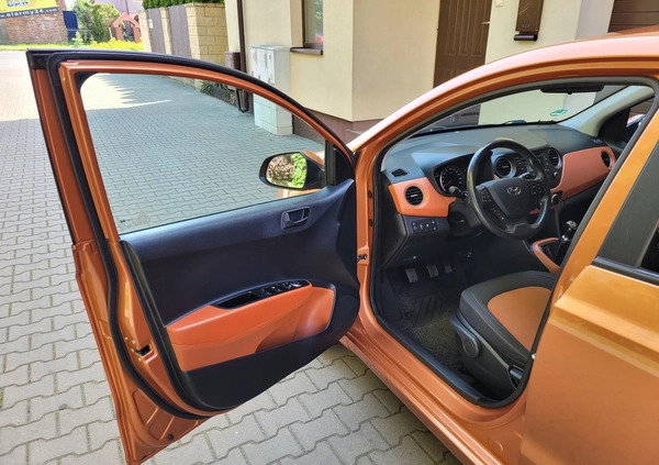 Hyundai i10 cena 34900 przebieg: 75380, rok produkcji 2015 z Warszawa małe 529